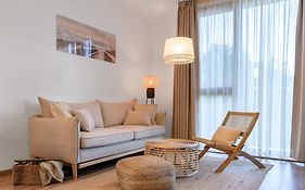 Boho Sea View One-Bedroom Pool & Spa Apartment